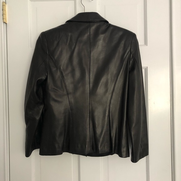 Danier Black Leather Jacket Size 6-8 EUC - Picture 3 of 6